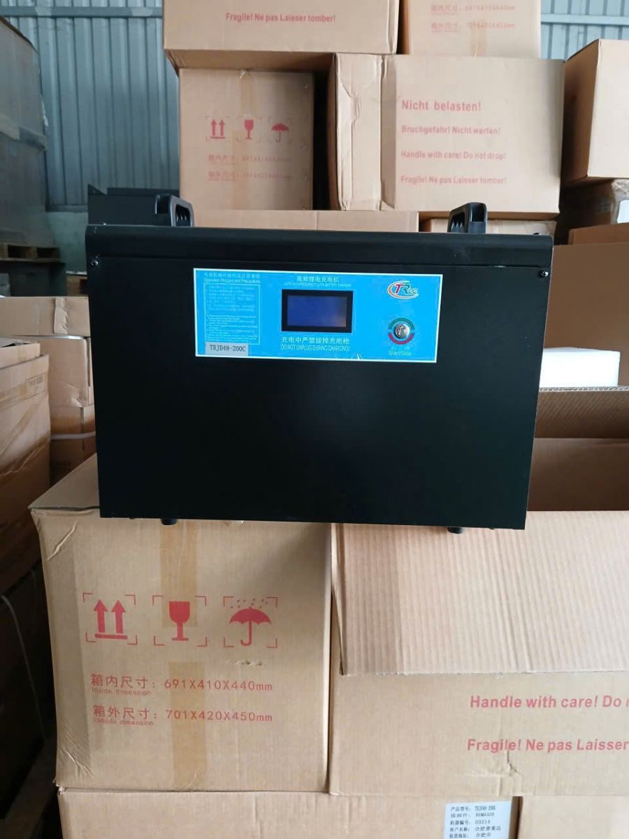MÁY SẠC BÌNH ĐIỆN LITHIUM 48V200A CHÍNH HÃNG CHO XE NÂNG ĐIỆN