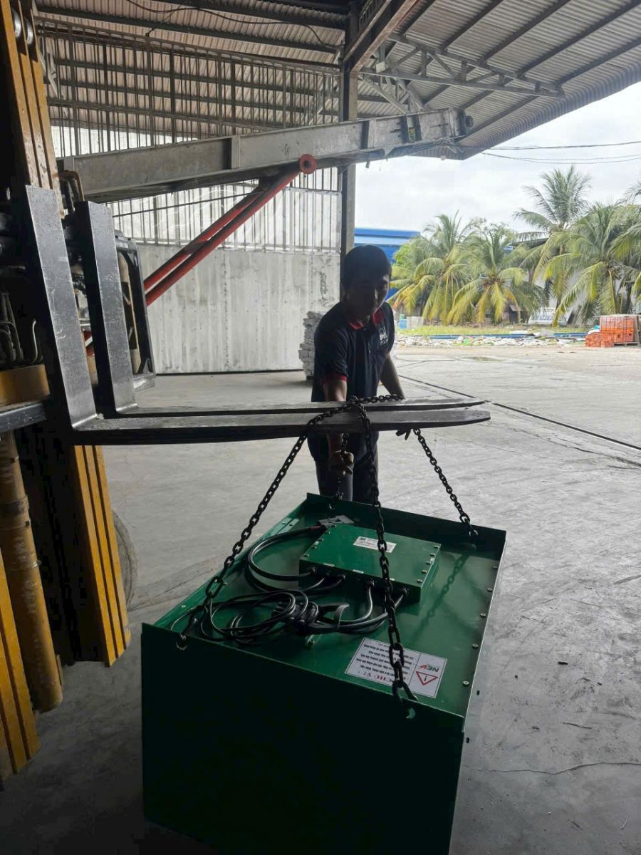 BÌNH ĐIỆN LITHIUM NEV 48V560Ah